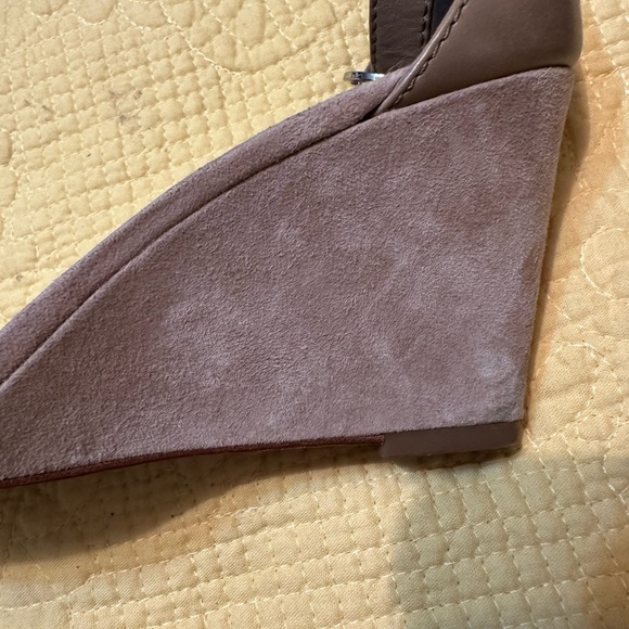 Tory Burch heels - Picture 8 of 10